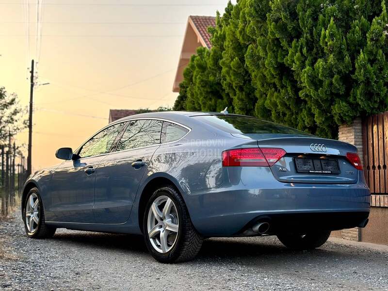 Audi A5 2.0T Luxury/132.000