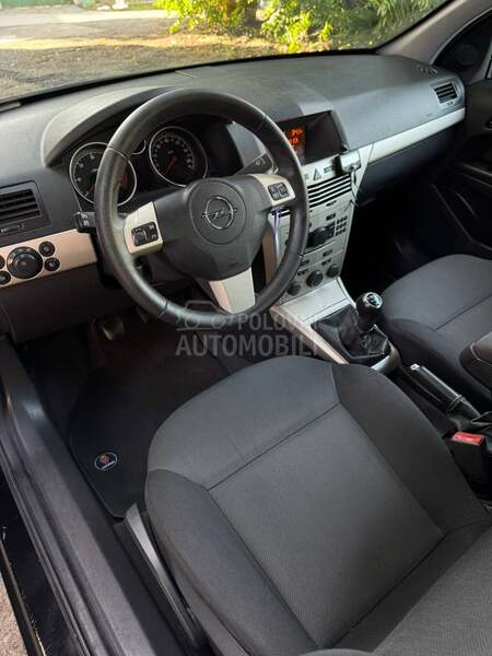 Opel Astra H 1.7CDTi/0DLIČNA/