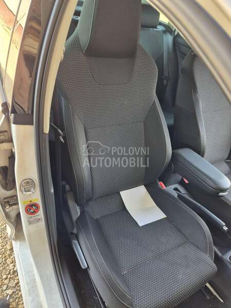 Škoda Rapid 2014. god. -  kompletan auto u delovima