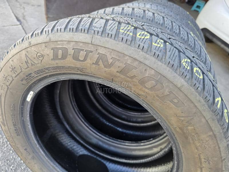 Dunlop 205/60 R16 Zimska