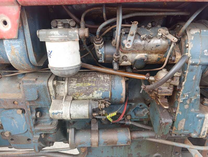 Universal 445