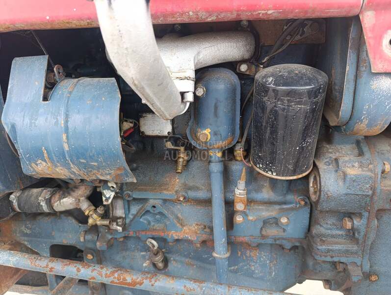 Universal 445