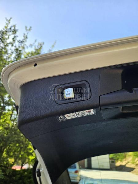 Mercedes Benz C 350e 