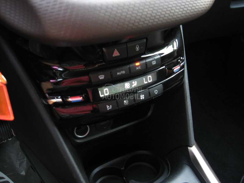 Peugeot 2008 1.2 ALLURE