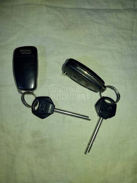 Audi TT 2.0 TFSI  o.p.i.s..