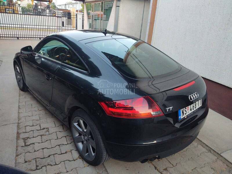Audi TT 2.0 TFSI  o.p.i.s..
