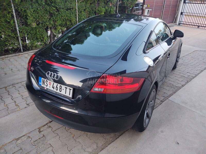 Audi TT 2.0 TFSI  o.p.i.s..