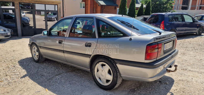 Opel Vectra A 2.0 16w