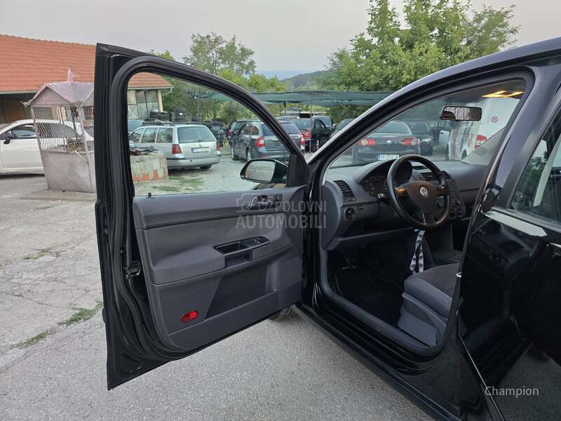 Volkswagen Polo 1.6 COMFORTLINE