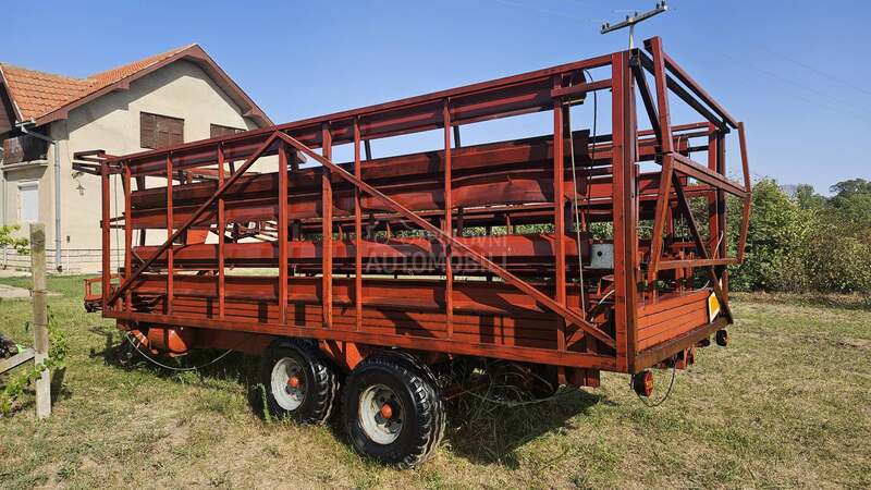 New Holland ommas
