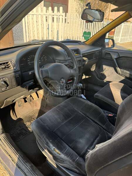 Opel Vectra A 
