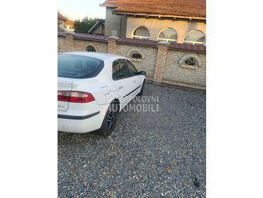 Renault Laguna 