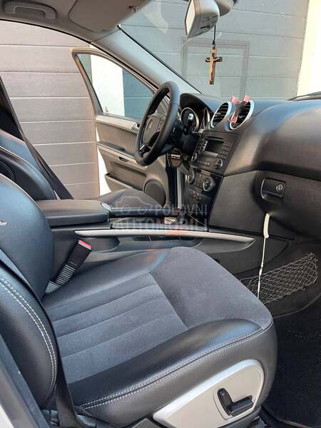 Mercedes Benz ML 320 