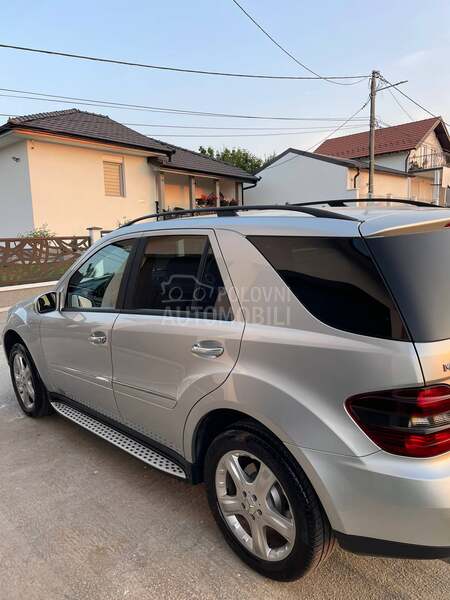 Mercedes Benz ML 320 
