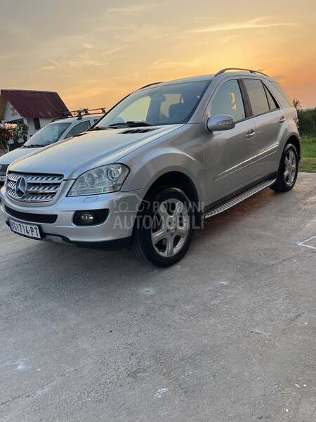 Mercedes Benz ML 320 