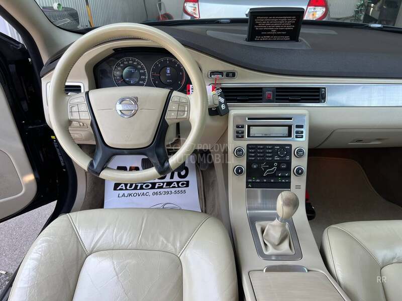 Volvo V70 2.0 D  MOMENTUM