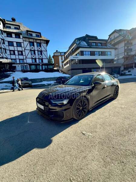 Audi S6 