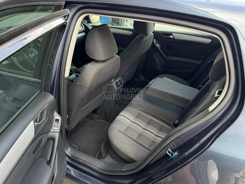 Volkswagen Golf 6 1.6 TDI MATCH