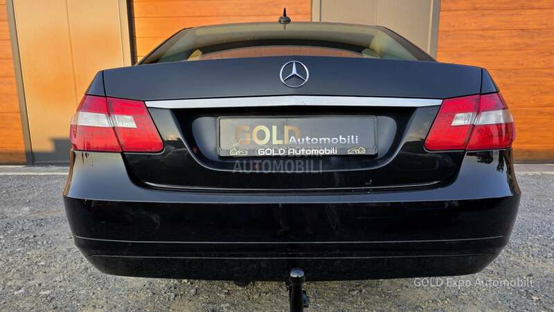 Mercedes Benz E 200 2.1 AUT ELEGANCE