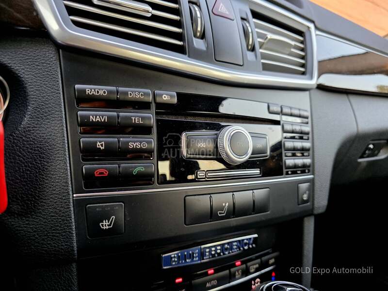 Mercedes Benz E 200 2.1 AUT ELEGANCE