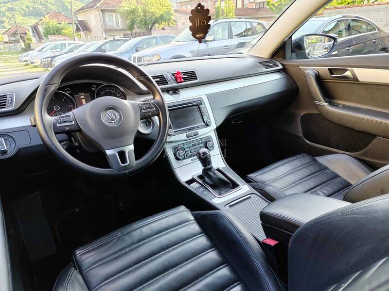 Volkswagen Passat B7 1.6tdi Highline