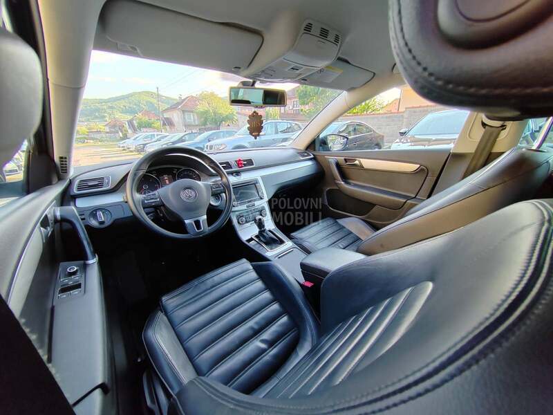 Volkswagen Passat B7 1.6tdi Highline