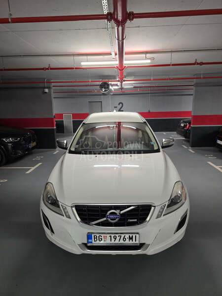Volvo XC60 2.4 D5 AWD R-Design