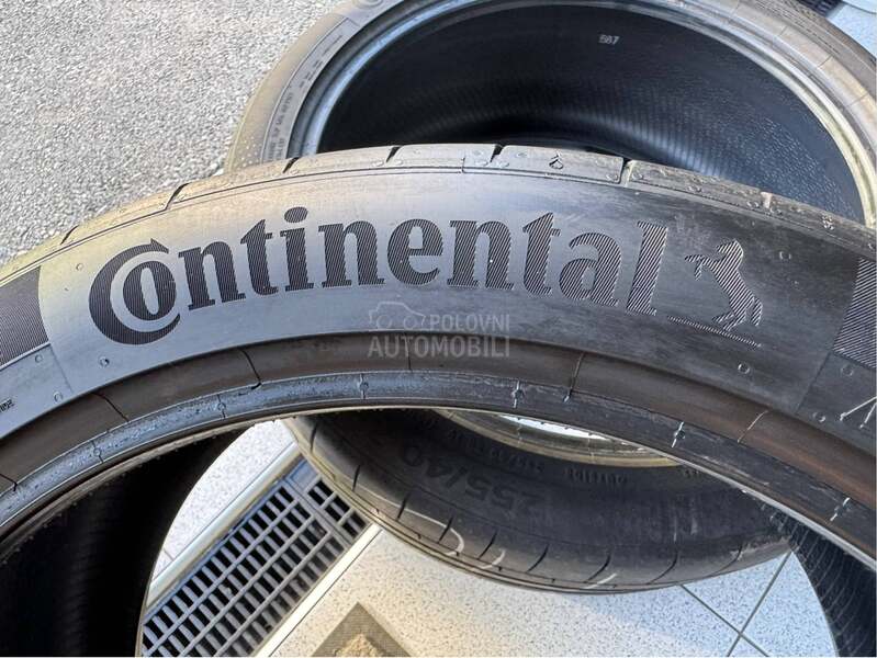 Continental 255/40 R19 Letnja