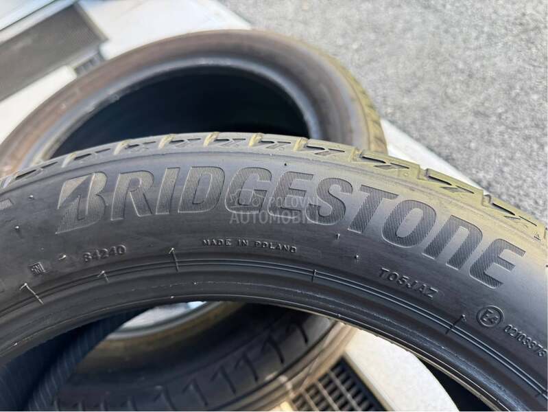 Bridgestone 255/45 R19 Letnja