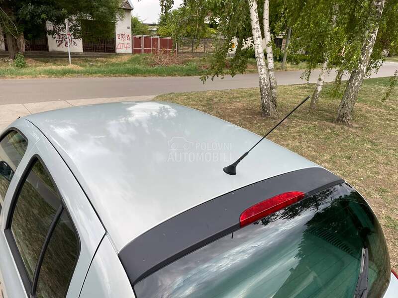 Renault Clio AUTHENTIQUE