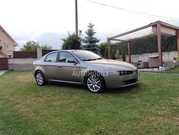 Alfa Romeo 159 1.9 JTDm 16v NOV