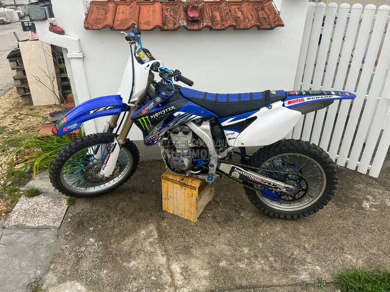 Yamaha YZ 450f Hitno