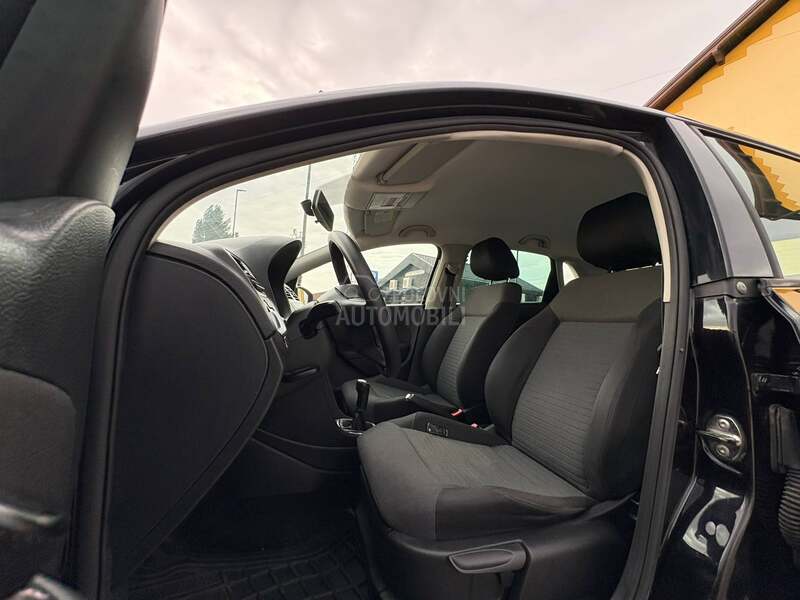 Volkswagen Polo 1,6 TDI T op  A u to
