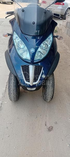 Piaggio mp3 b kategorija AKCIJA