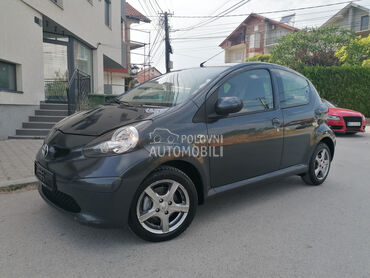 Toyota Aygo 1.0i COOL CH