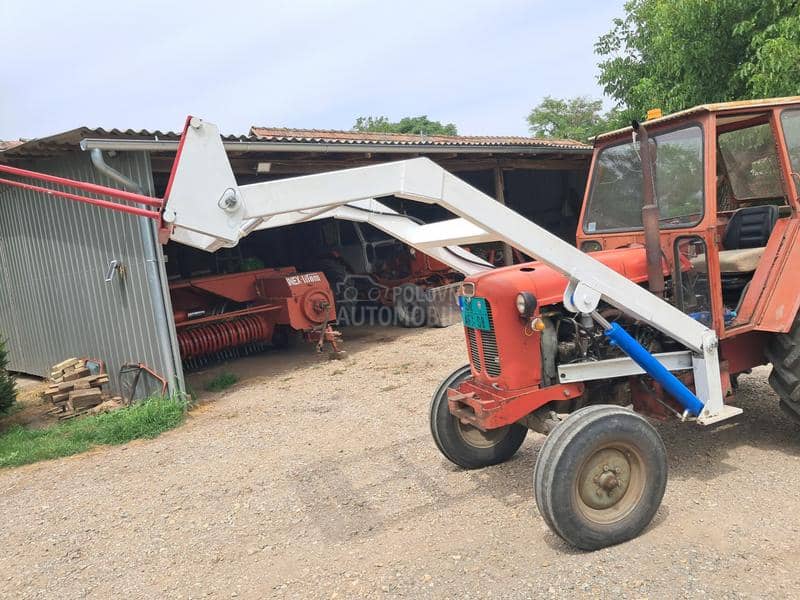 Prednji utovarivac imt558