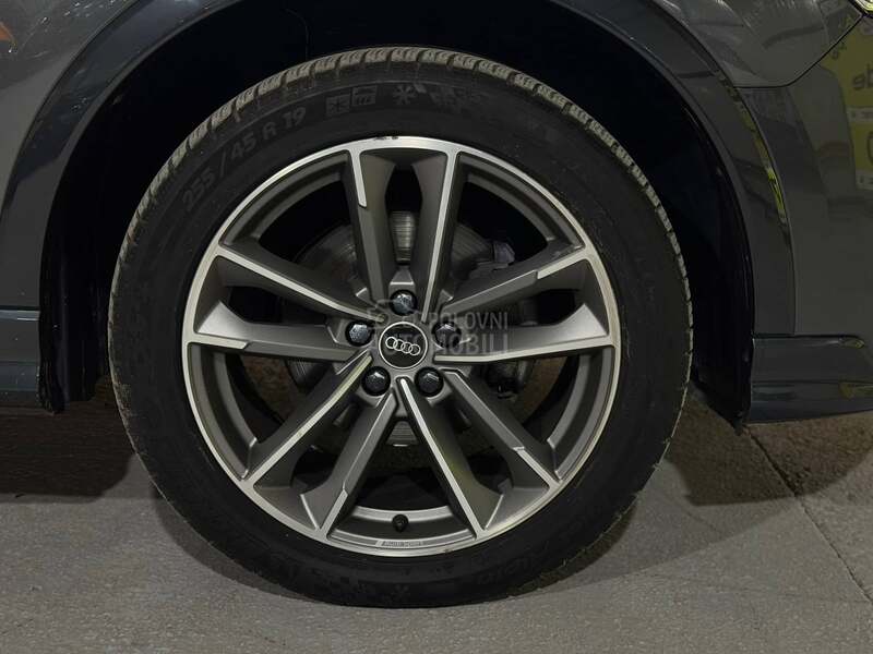 Audi Q3 2.0D/S-Line x 3/Nov