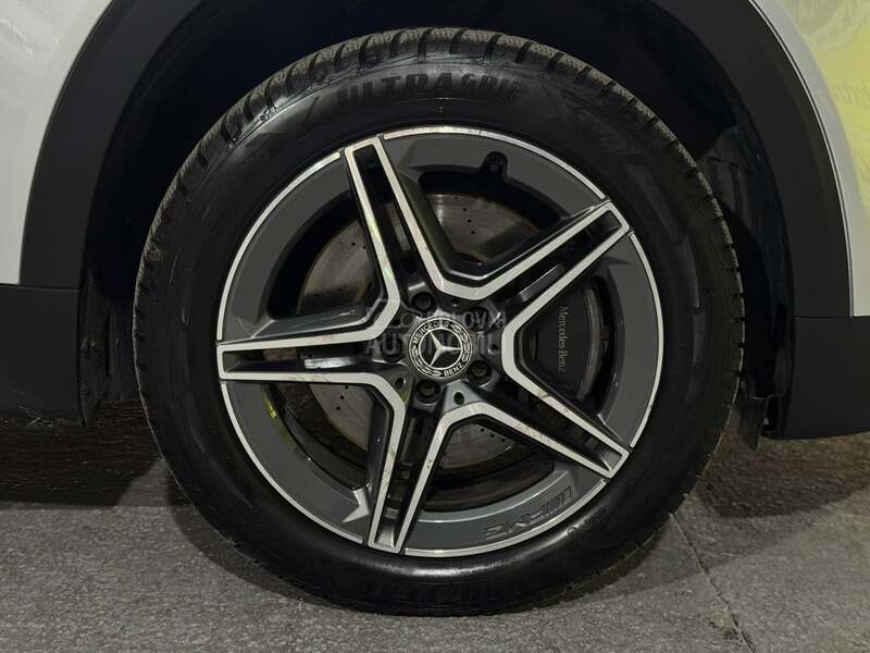Mercedes Benz GLB 220 2.0D/AMG/4-MATIC/7S
