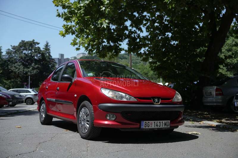 Peugeot 206 sedan