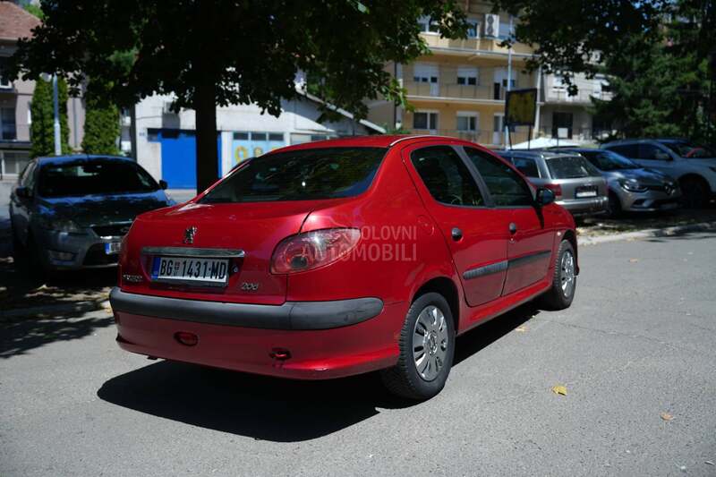 Peugeot 206 sedan