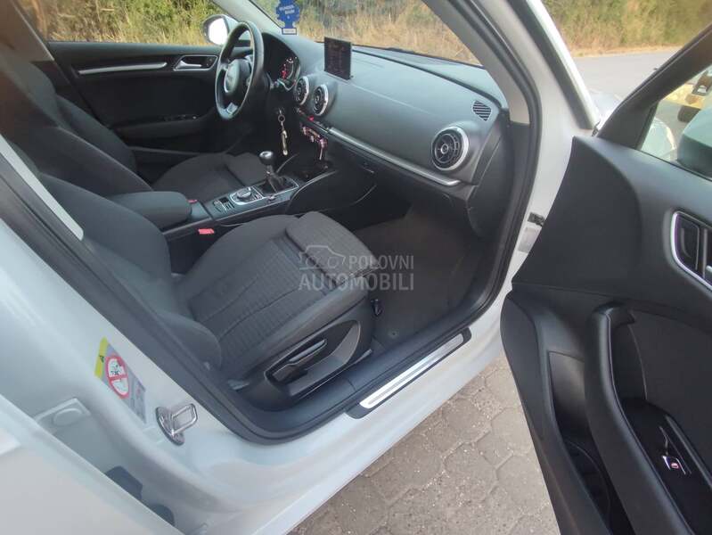 Audi A3 URADJEN SERVIS / CH