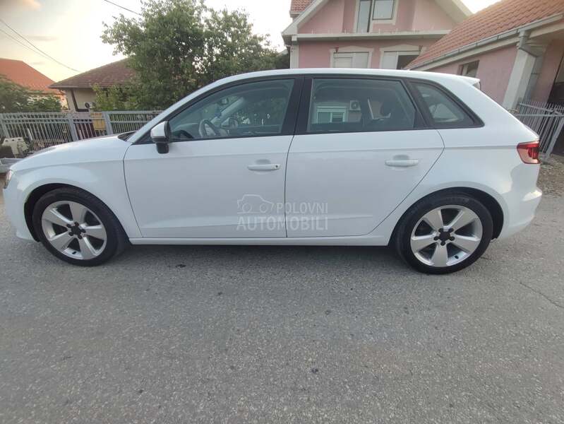 Audi A3 URADJEN SERVIS / CH