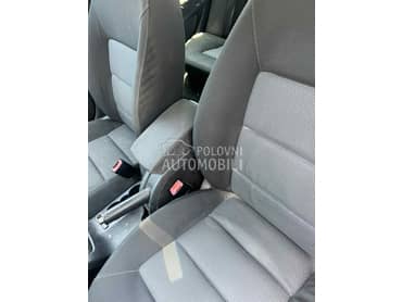 Naslon za ruku za Škoda Octavia od 2004. do 2014. god.