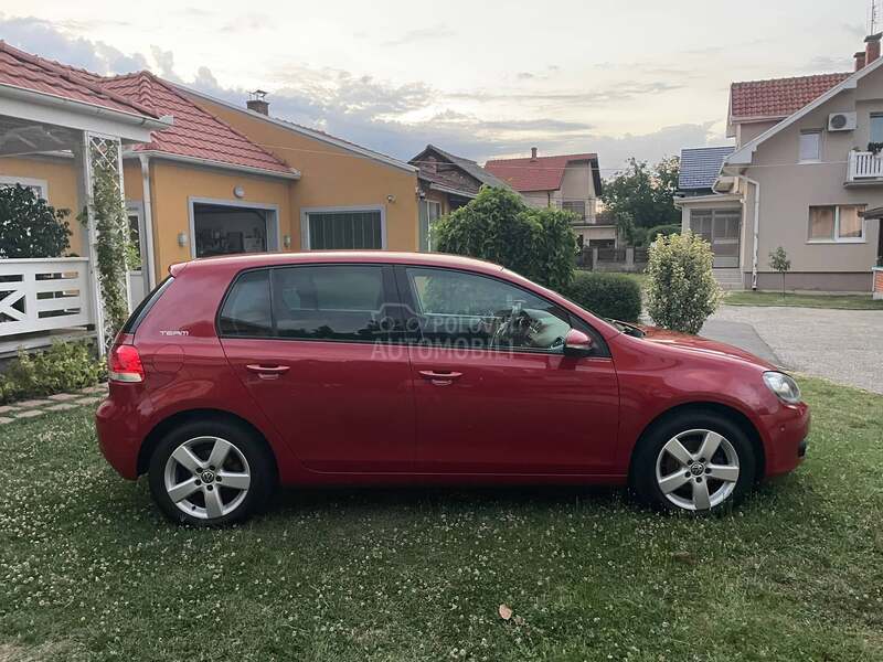 Volkswagen Golf 6 1.6 TDI TEAM