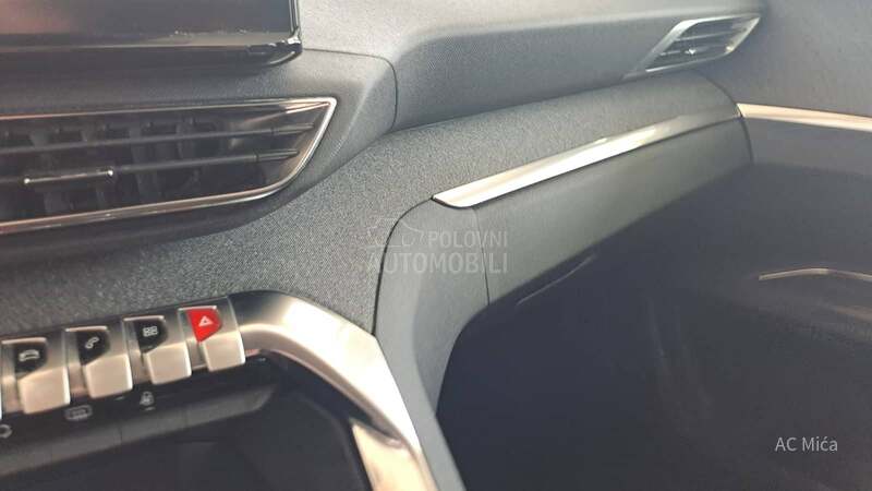 Peugeot 3008 1.2 ALLURE LED ALU