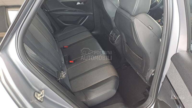 Peugeot 3008 1.2 ALLURE LED ALU