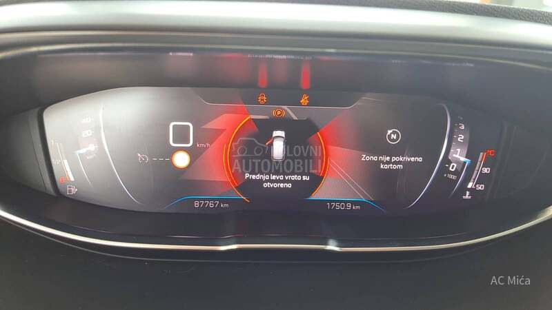 Peugeot 3008 1.2 ALLURE LED ALU