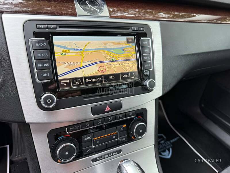 Volkswagen Passat B7 DSG/ACC/Highline