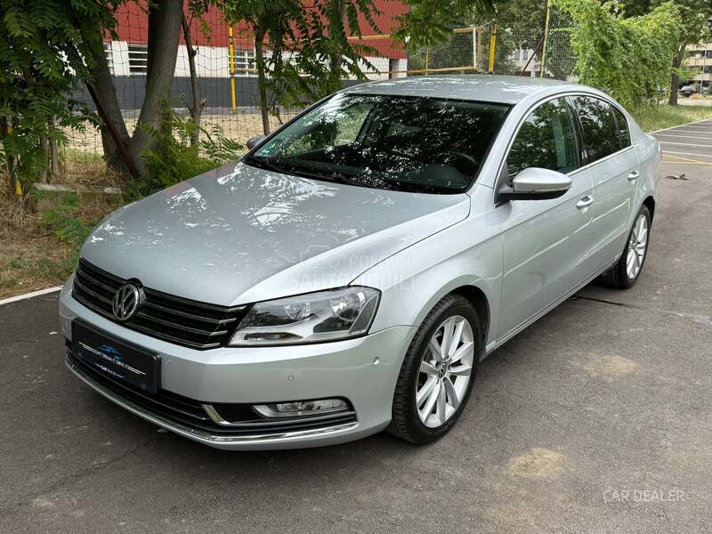 Volkswagen Passat B7 DSG/ACC/Highline