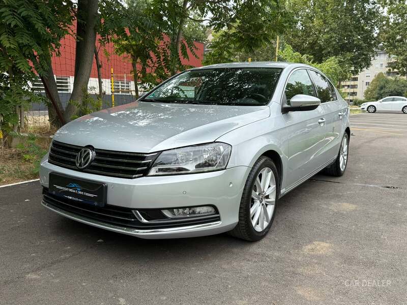Volkswagen Passat B7 DSG/ACC/Highline